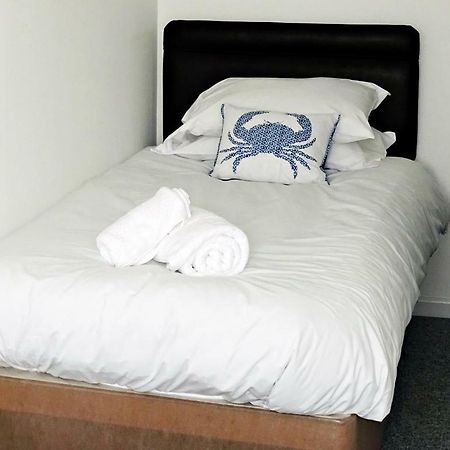 Hotel Ocean Breeze New Quay Exterior foto